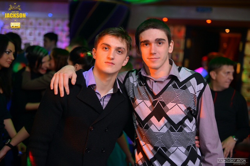  6   Jackson night club