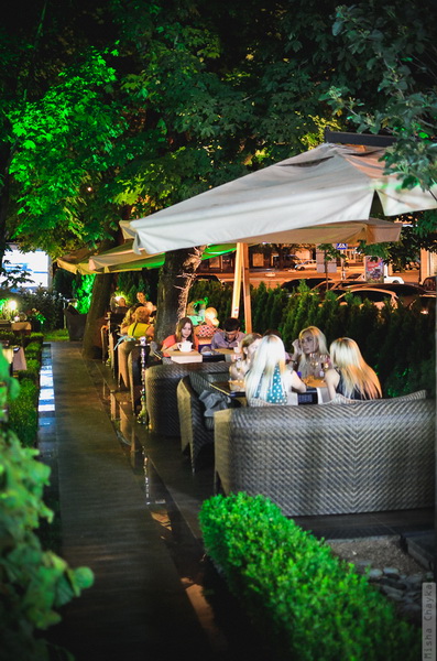  Summer Terrace @  (L`orangerie)