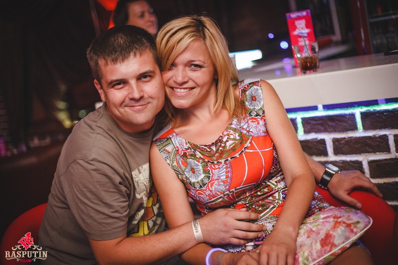  Neon party   