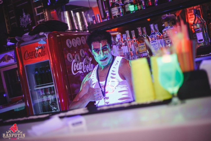  Neon party   