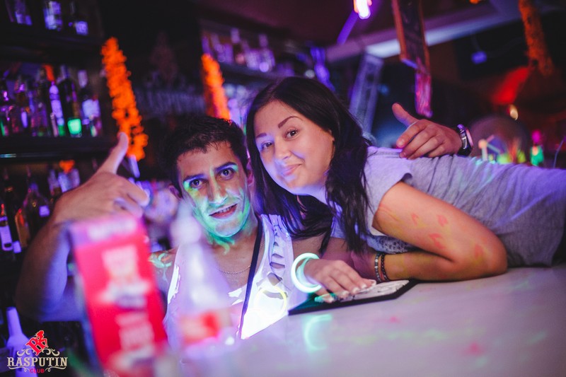  Neon party   