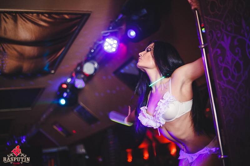  Neon party   