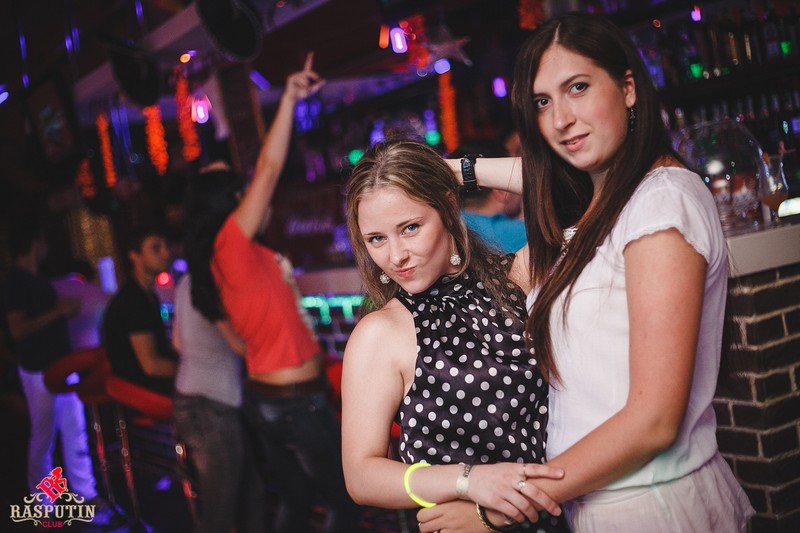  Neon party   