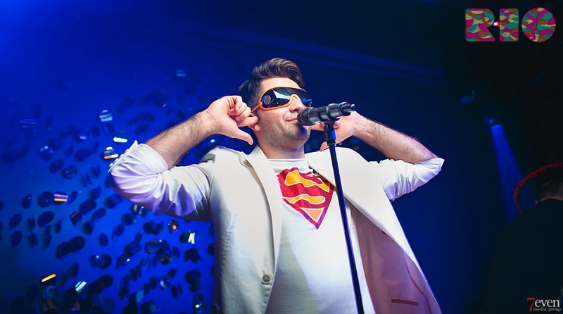  Superhero