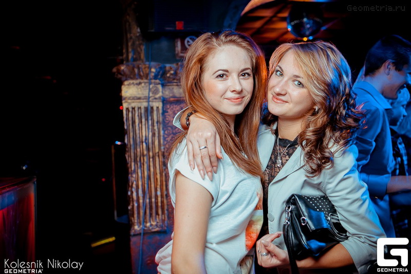  Cosmopolitan Night   - Geometria (Moulin Rouge)