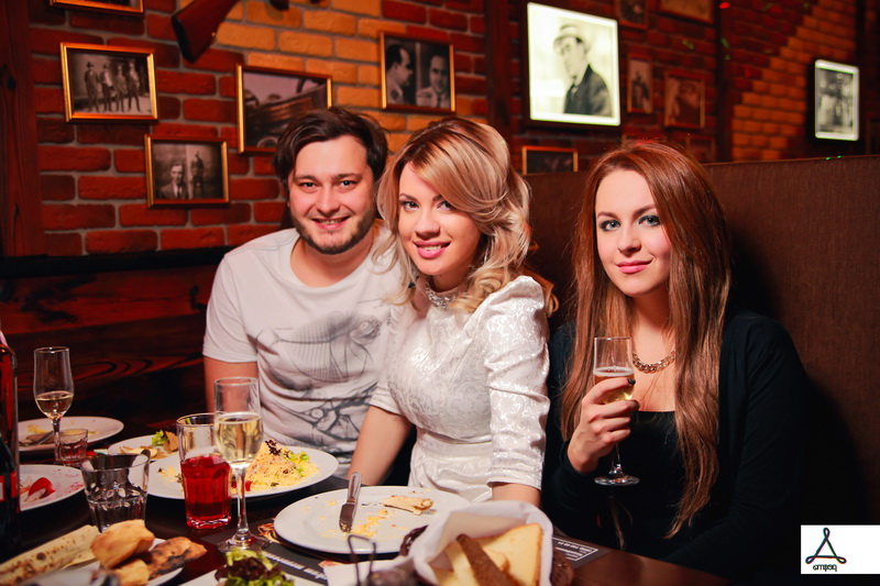    Ower Sun (Capone Bar)