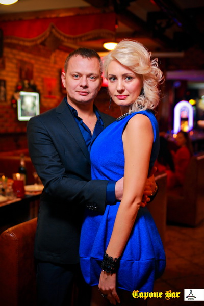     (Capone Bar)