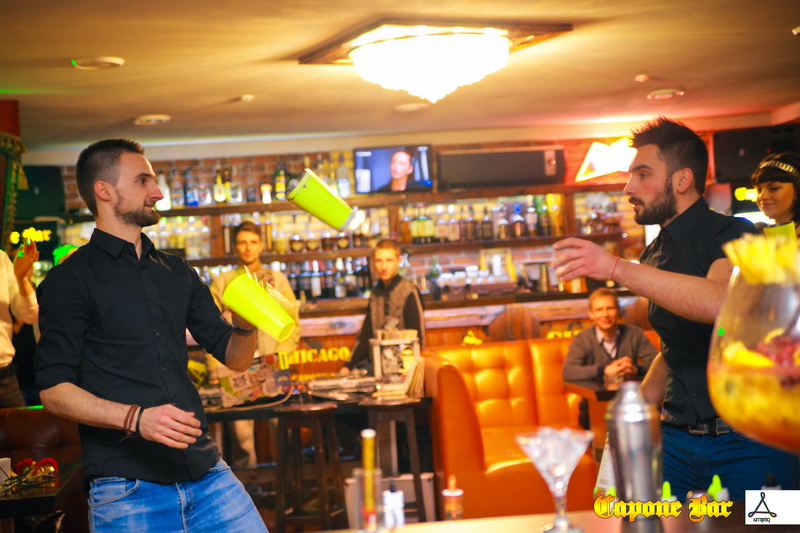      - 115  (Capone Bar)