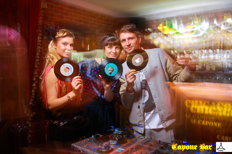      - 115  (Capone Bar)