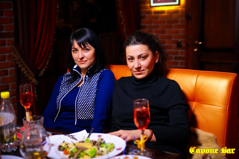  14  (Capone Bar)