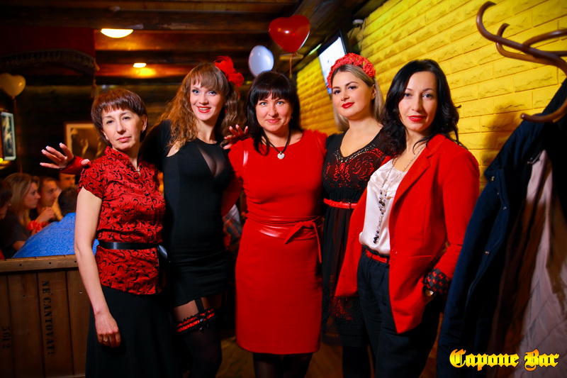  14  (Capone Bar)