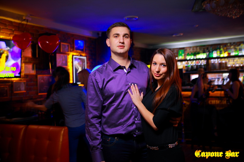  14  (Capone Bar)