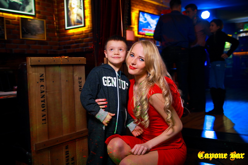  14  (Capone Bar)