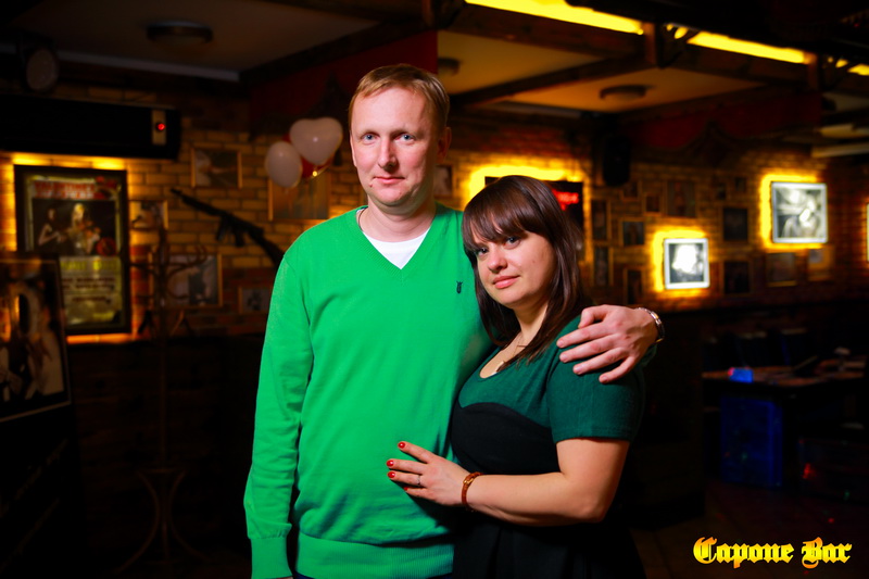  14  (Capone Bar)