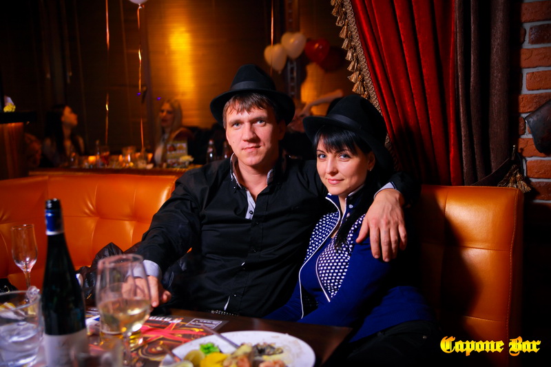  14  (Capone Bar)