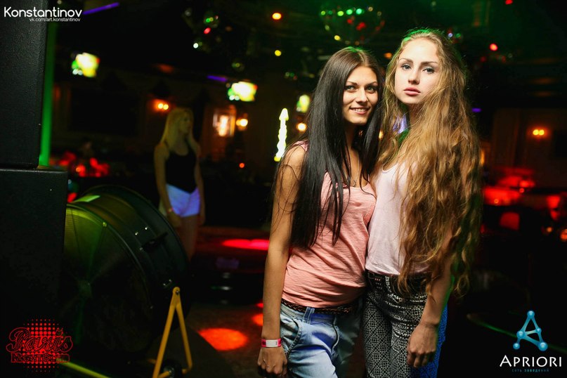  Show girls (30.07.2014, NK Paris)
