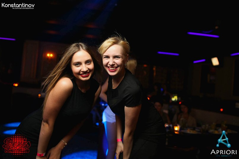  Show girls (30.07.2014, NK Paris)